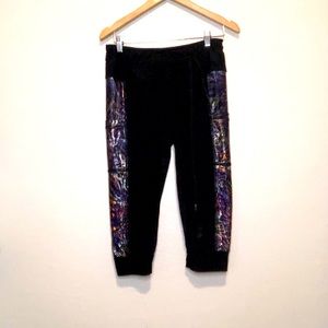 Sparkle Athletic Capri Running Pants zipper pouch